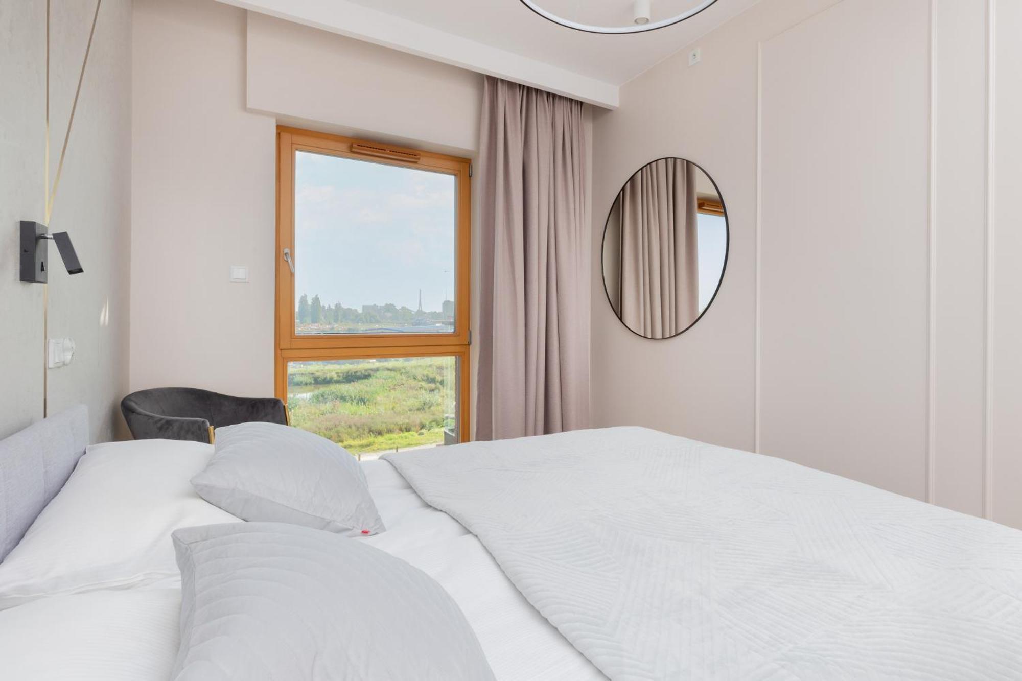 Sienna Grobla Apartment With View Of The Motlawa Terrace & Sauna, Gym By Noclegi Renters Gdansk Bagian luar foto