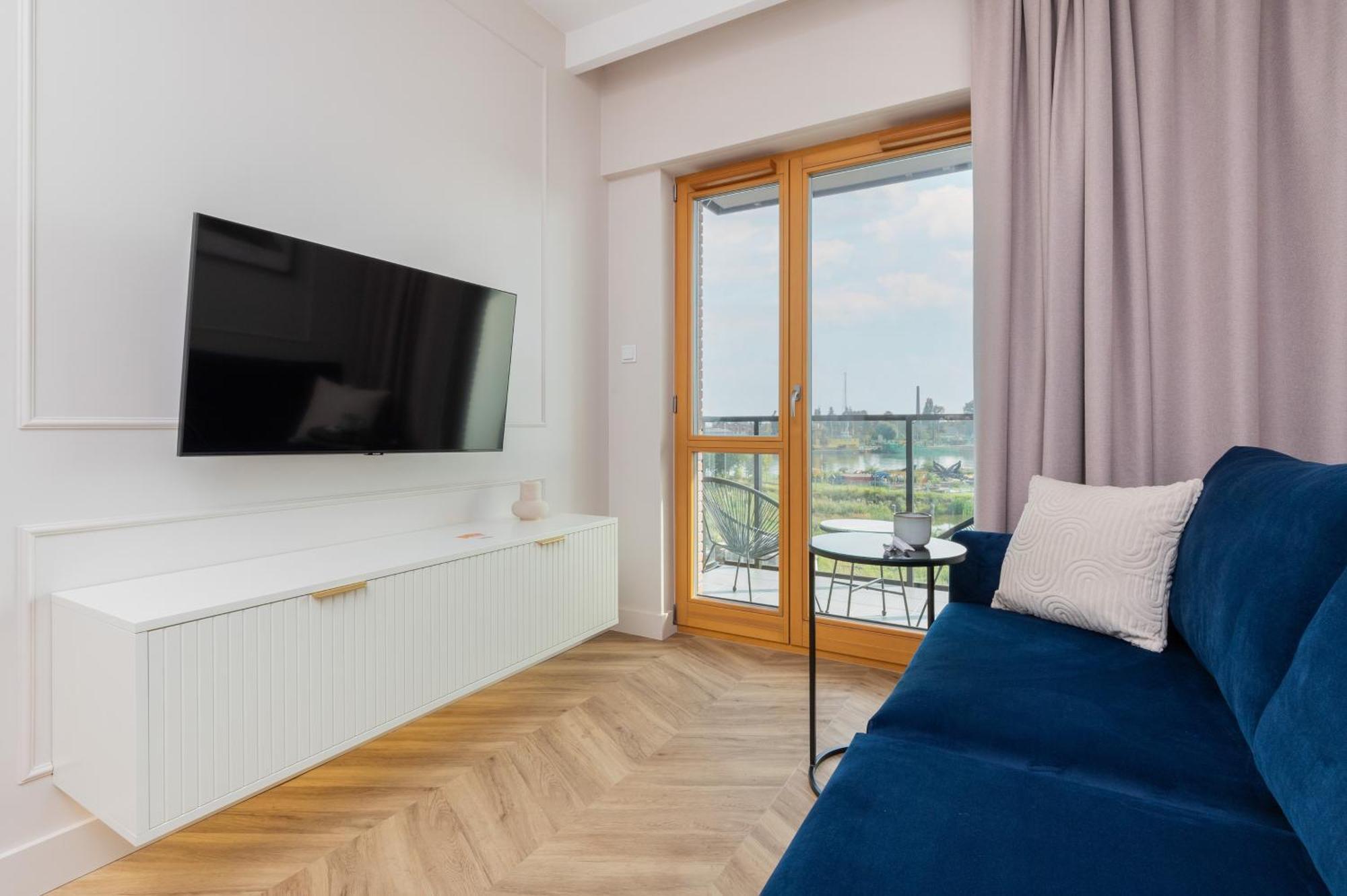 Sienna Grobla Apartment With View Of The Motlawa Terrace & Sauna, Gym By Noclegi Renters Gdansk Bagian luar foto